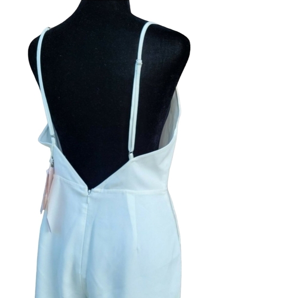 Avec Les Filles Womens  Zippered Cropped Low V-back Spaghetti Strap. Size 4. NWT - Picture 6 of 8